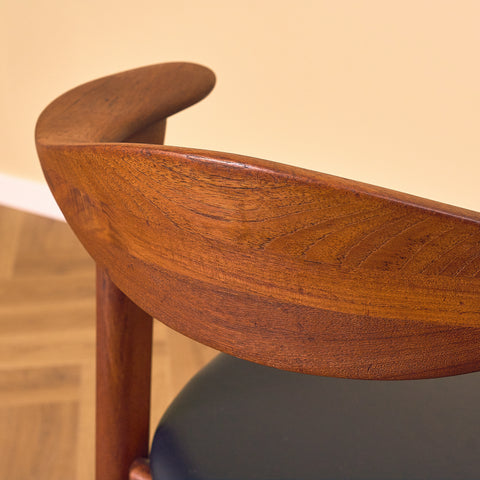 Danish chair in solid teak by Erik Kirkegaard, model 49