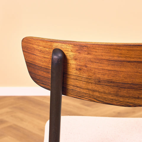 Danish dining chairs in walnut & beech by Findahl Møbelfabrik