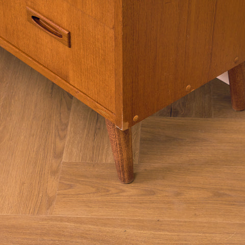 Danish chest of drawers in teak