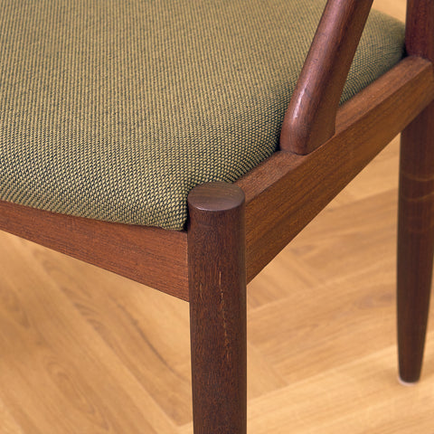 Danish dining chairs in walnut, model 31 by Kai Kristiansen