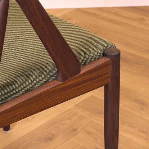Danish dining chairs in walnut, model 31 by Kai Kristiansen