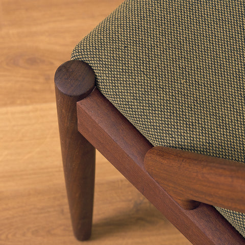 Danish dining chairs in walnut, model 31 by Kai Kristiansen