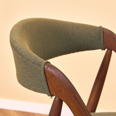 Danish dining chairs in walnut, model 31 by Kai Kristiansen