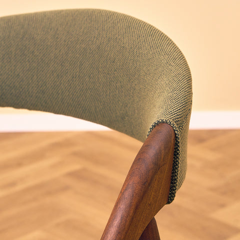 Danish dining chairs in walnut, model 31 by Kai Kristiansen