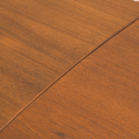 Danish dining table in teak