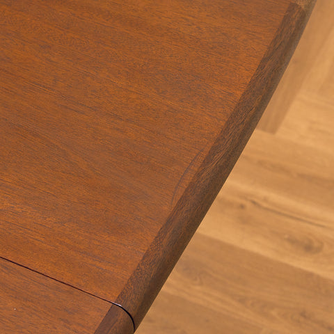 Danish oval dining table in mahogany by Skovby Møbelfabrik