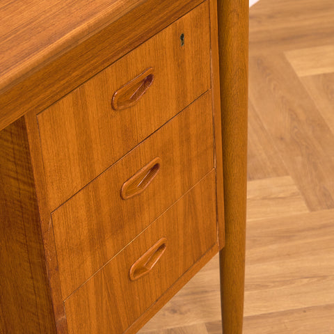 Swedish writing desk in teak and beech