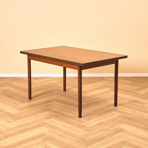 Danish dining table in teak