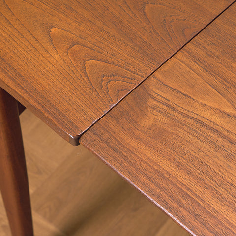 Danish dining table in teak