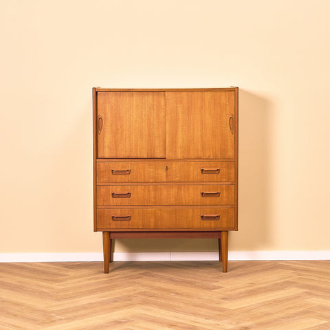 Danish cabinet / bar cabinet in teak by Gunnar Nielsen Tibergaard