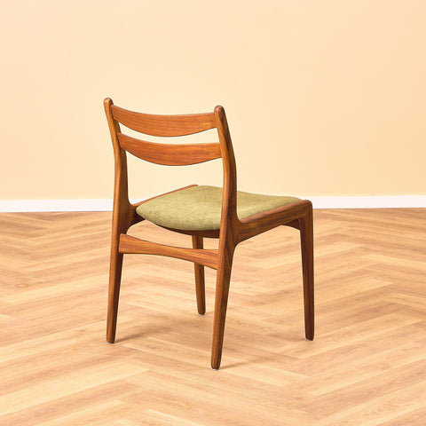 Danish dining chairs in walnut & teak