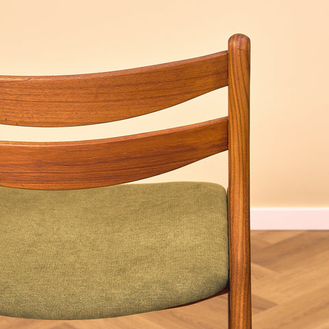 Danish dining chairs in walnut & teak