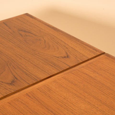 Danish dining table in teak