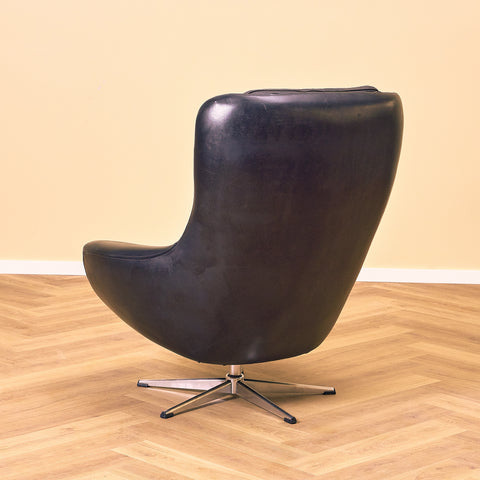 Danish armchairs in leather, by H.W. Klein Swivel for Bramin