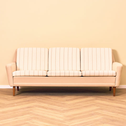 Mid-century sofa in original condition