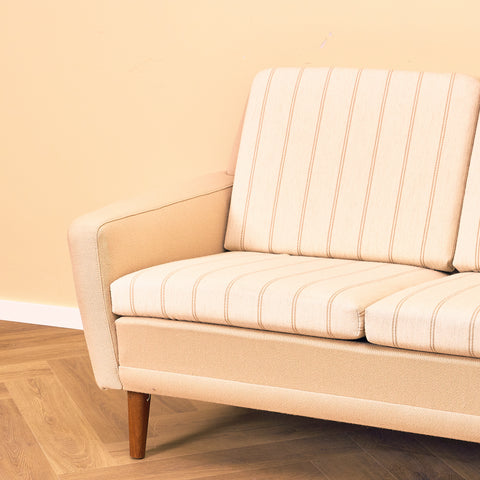 Mid-century sofa in original condition