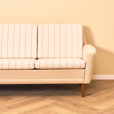 Mid-century sofa in original condition