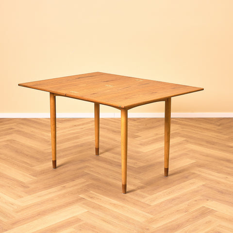 Danish foldable dining table in teak and beech, model 151, by Børge Mogensen for Søborg Møbler