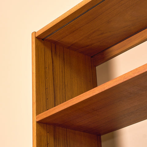 Swedish bookshelf in teak by B. Fridhagen for Bodafors