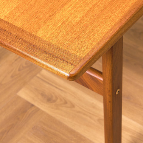 Danish coffee table in teak and walnut