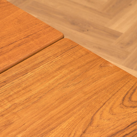 Danish dining table in teak