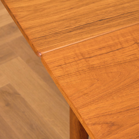 Danish dining table in teak