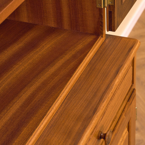 Swedish bookshelf in walnut, model 'Vindö' by Svante Skogh