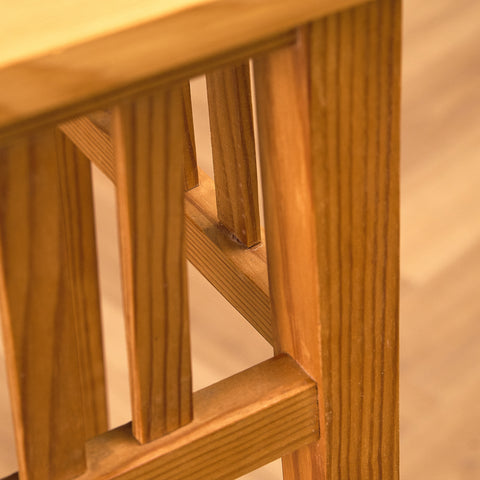 Plant stand / piedistal in pine wood