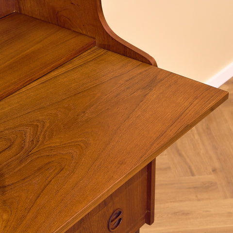 Danish bookshelf in teak