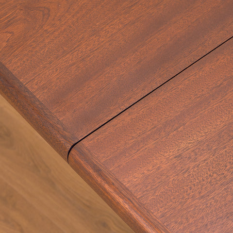 Danish oval dining table in mahogany by Skovby Møbelfabrik