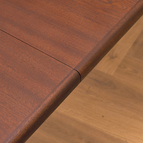 Danish oval dining table in mahogany by Skovby Møbelfabrik