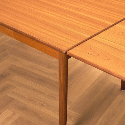 Danish dining table in teak