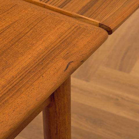 Danish dining table in teak by Arne Vodder
