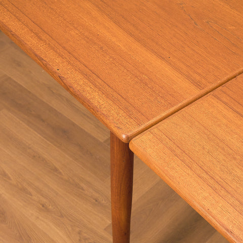 Danish dining table in teak