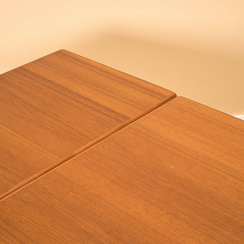 Danish dining table in teak