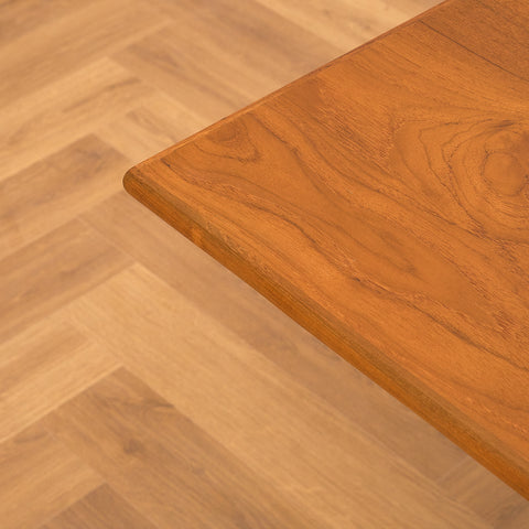 Danish dining table in teak