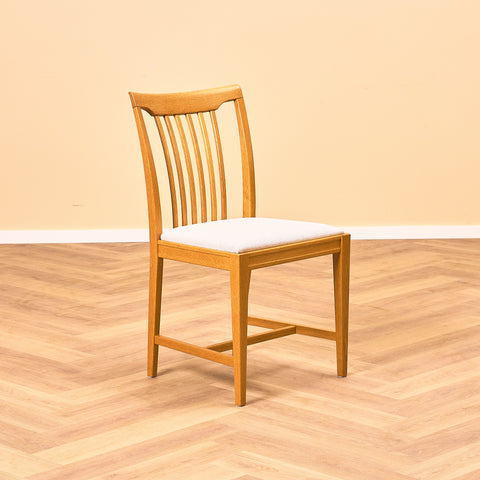 Swedish dining chairs in oak, model 'Vindö' by Svante Skogh for Balders Snickeri, Vaggeryd