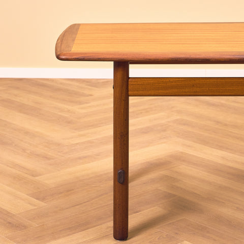 Swedish coffee table in teak and walnut by HMB Möbler Rörvik
