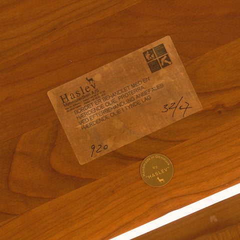 Danish dining table "Timeless" in cherry by Haslev Møbelsnedkeri