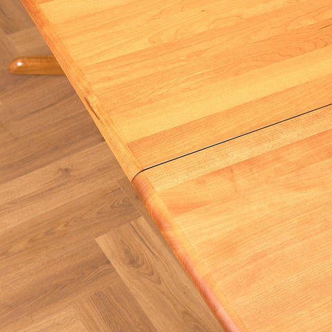 Danish dining table in cherry by Skovby Møbelfabrik, Model 75