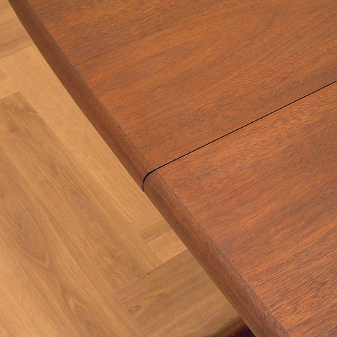 Danish oval dining table in mahogany by Skovby Møbelfabrik