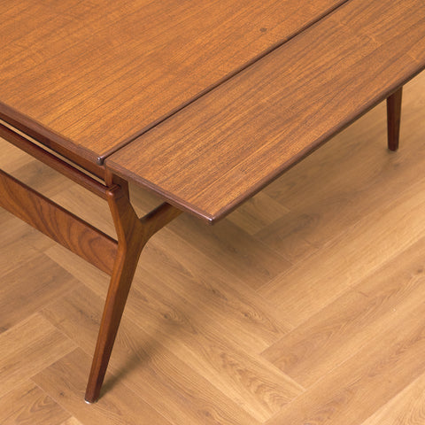 Foldable danish coffee table in teak