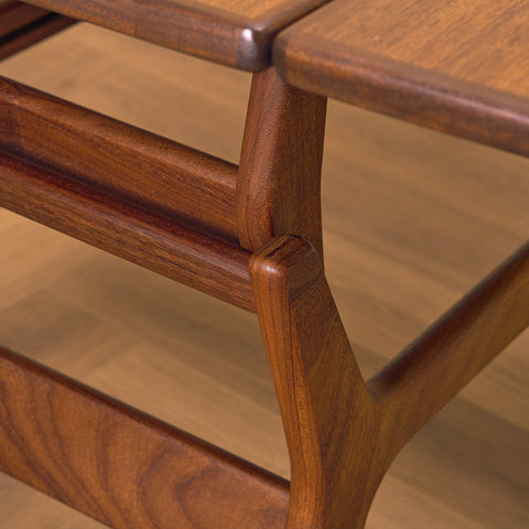 Foldable danish coffee table in teak