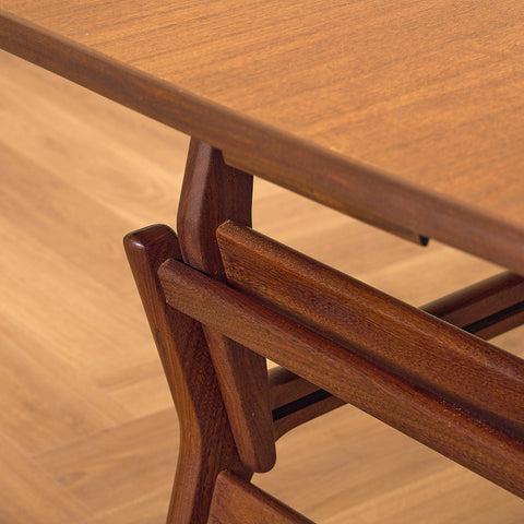 Foldable danish coffee table in teak