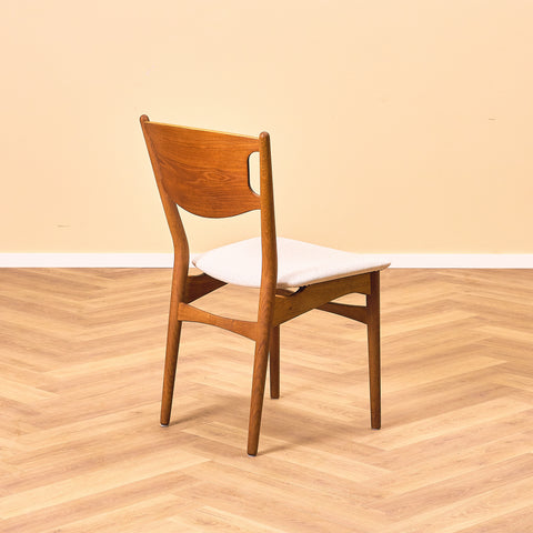 Danish dining chairs in teak and oak, Model 42A by Helge Sibast for Sibast