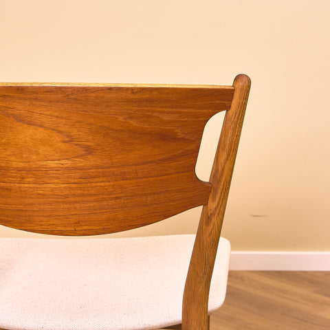 Danish dining chairs in teak and oak, Model 42A by Helge Sibast for Sibast