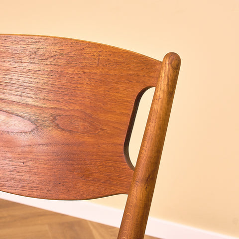 Danish dining chairs in teak and oak, Model 42A by Helge Sibast for Sibast
