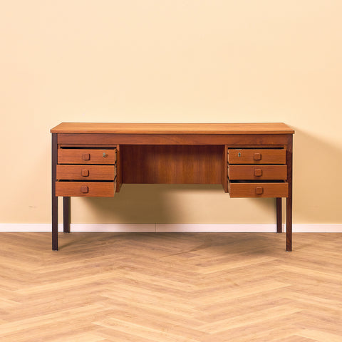 Danish writing desk in teak by Domino møbler