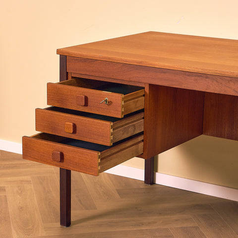 Danish writing desk in teak by Domino møbler