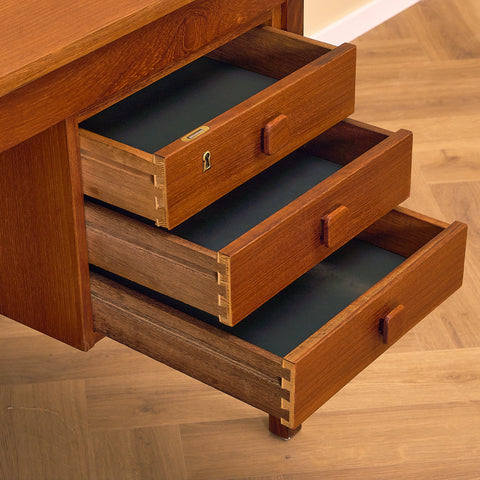 Danish writing desk in teak by Domino møbler
